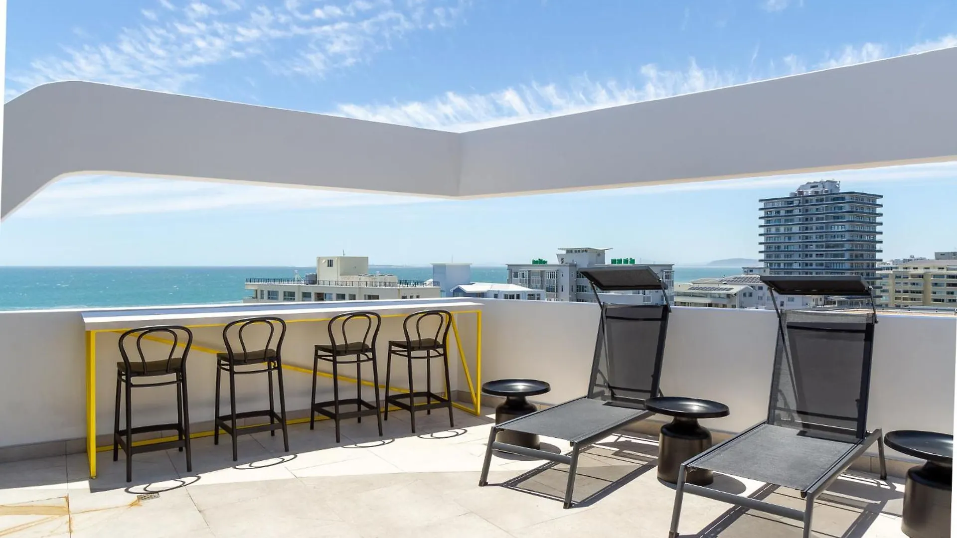 Live With Passion - 1 Bedroom With Stunning Views Cape Town